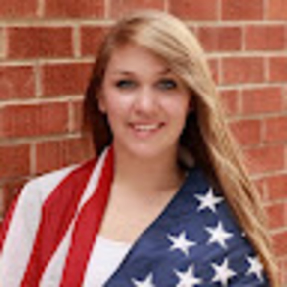 Meet your Posher, Eliza - Picture 1 of 1